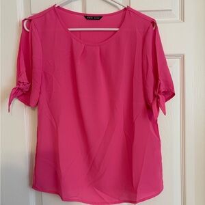 ✨3/$10✨ SHEIN Pink Cut Out Sleeve Blouse